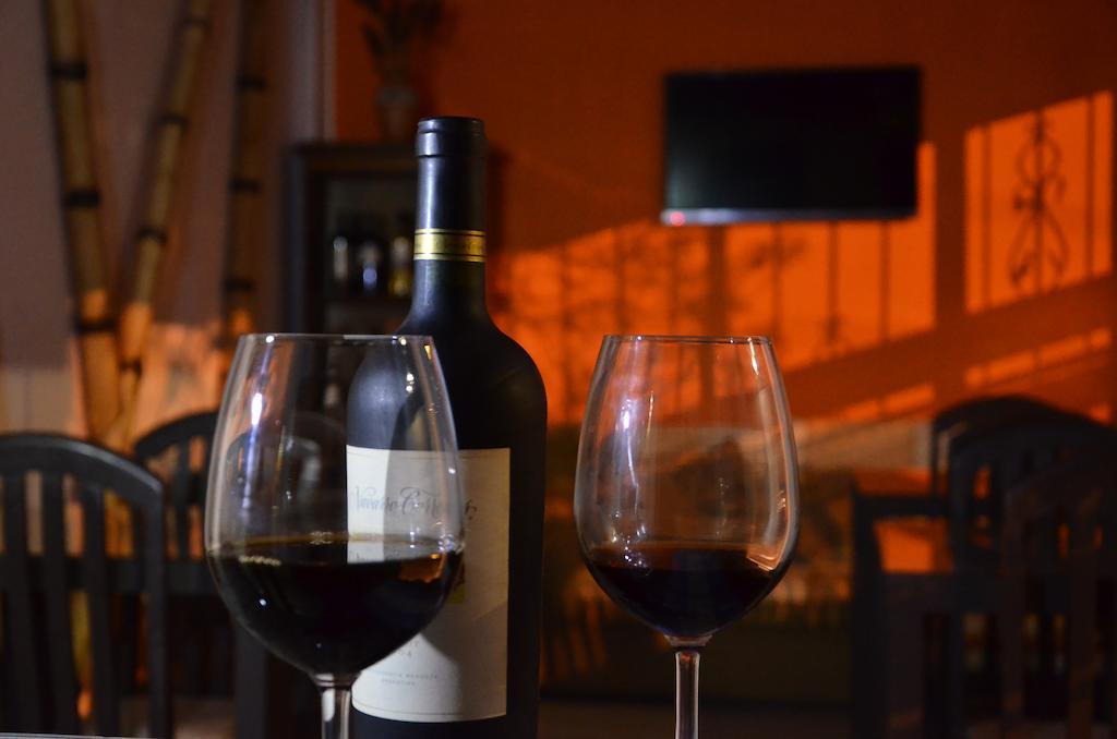 Hotel Pucara Y Rent A Car La Rioja Eksteriør billede